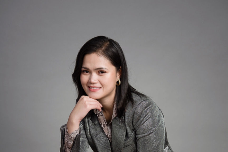 Cindy Christella founded an education agency to help students from Southeast Asia and the world to study in Australia, as well as an English language school in Indonesia.